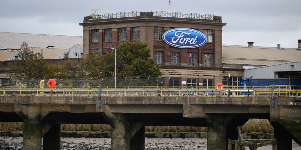 As estimativas de lucro da Ford estão superando.  As ações sobem porque os lucros estão de volta.