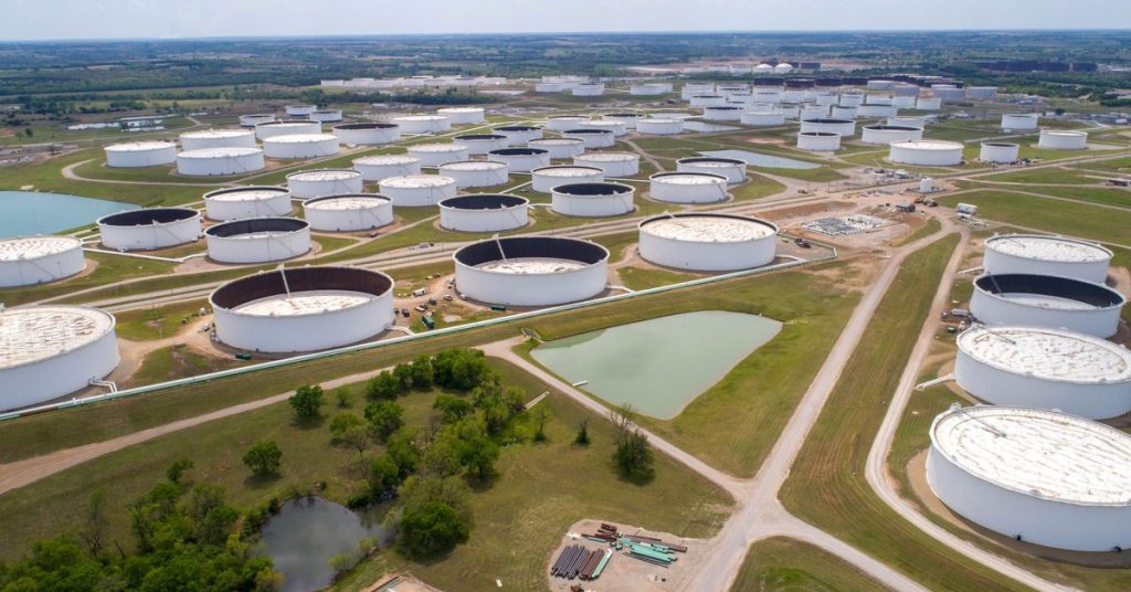 A demanda de petróleo dos EUA está aumentando e os tanques de Oklahoma estão se esgotando