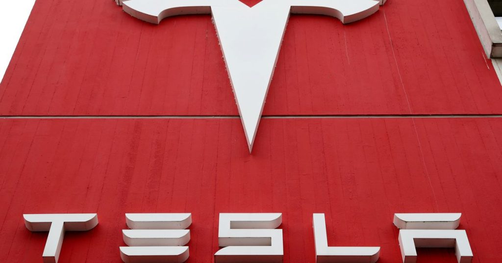 Tesla pressiona escritório de Modi na Índia para cortar impostos antes de entrar no mercado de sourcing