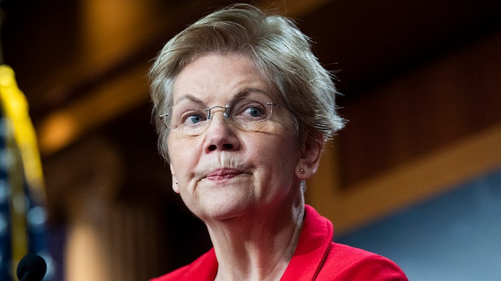 O senador Warren pede à SEC que investigue o acordo da Trump SPAC