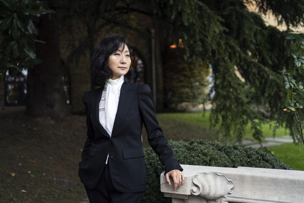 A ex-mulher da Interpol desafia o governo chinês