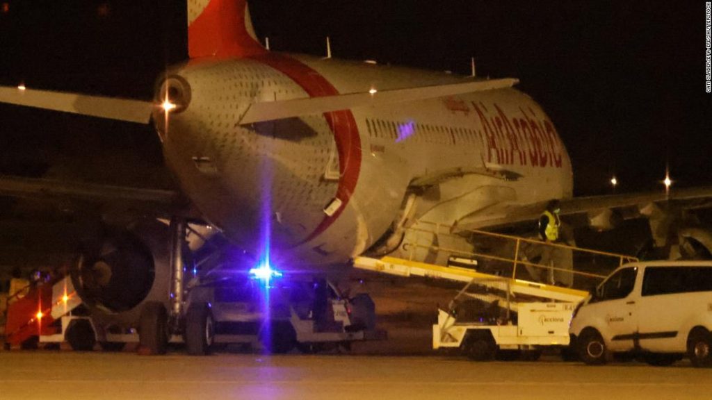 Pouso de emergência em Maiorca: a polícia espanhola está procurando passageiros que escaparam do avião
