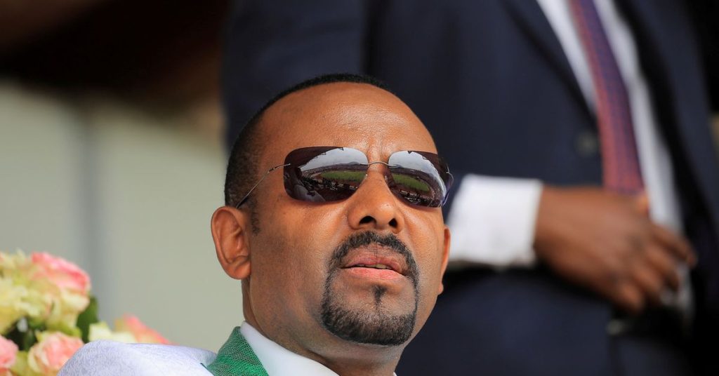 Primeiro-ministro etíope na linha de frente com o exército na região de Afar - TV pró-estado
