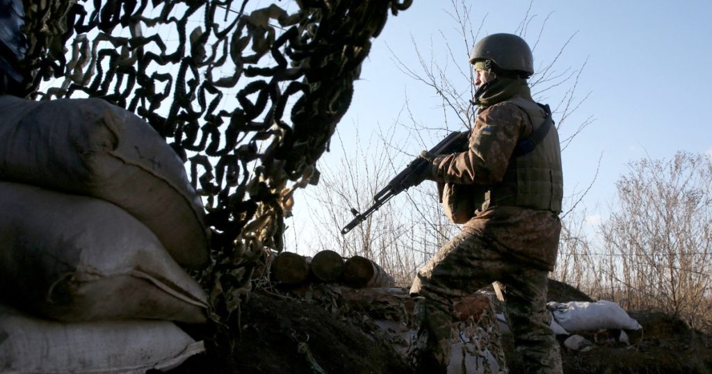 As forças russas estão se concentrando nas fronteiras da Ucrânia.  O Ocidente teme que não seja como da última vez.