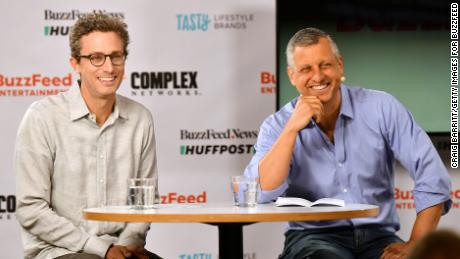 Jonah Peretti, CEO da BuzzFeed, e Adam Rothstein, CEO e Diretor da 890 5th Avenue, anunciaram planos de abrir o capital em 24 de junho na cidade de Nova York. 