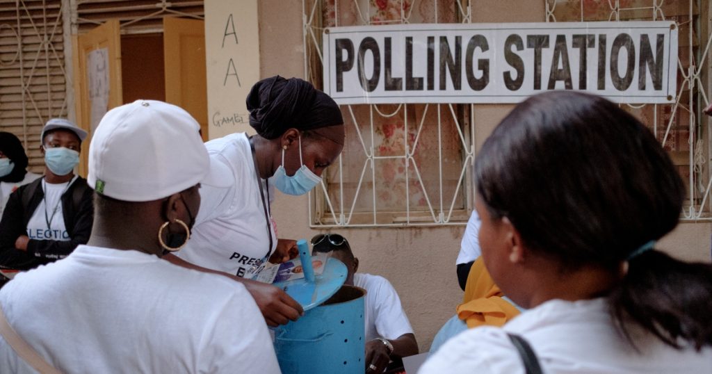 Gambianos votam na primeira eleição presidencial desde a época de Jammeh |  notícias de política