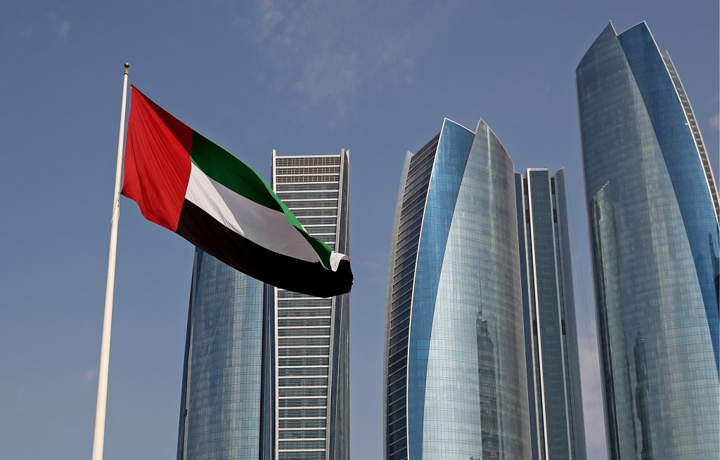Os Emirados Árabes Unidos estão mudando o fim de semana para sábado e domingo no próximo ano