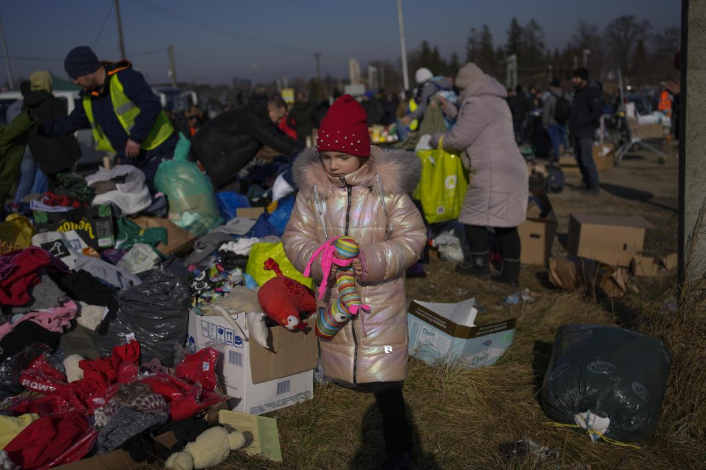 Fugir para a fronteira: mais de 150.000 ucranianos buscam asilo