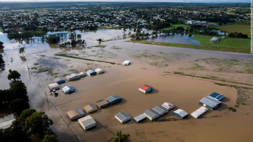 Sydney enfrenta mais chuva com aumento do número de mortos por inundações na Austrália