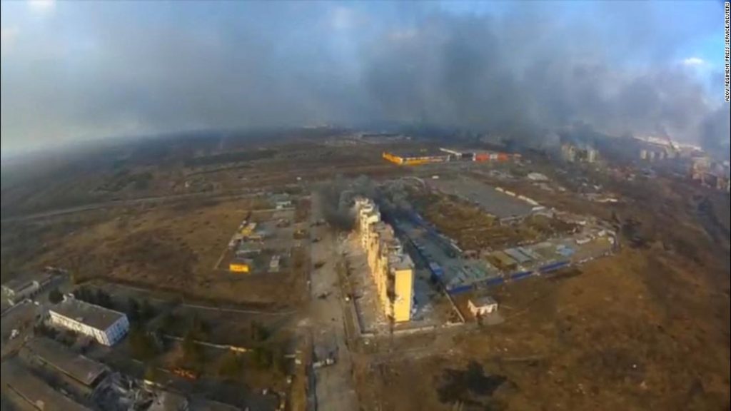 Mariupol: Sobreviventes e imagens de drones revelam a extensão da destruição