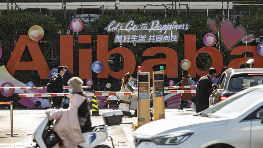 O preço das ações do Alibaba disparou depois que ele aumentou seu programa de recompra de ações para US $ 25 bilhões