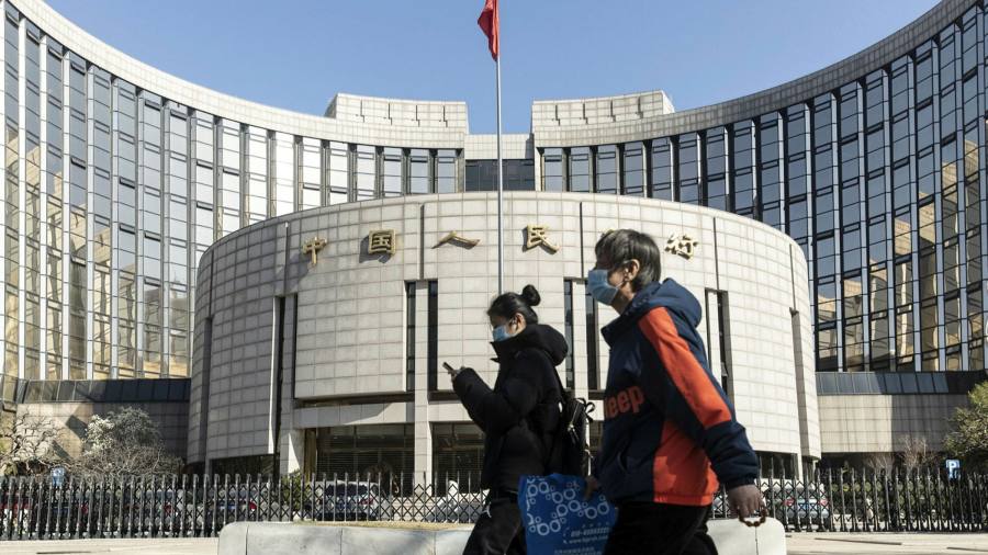 China se reúne com bancos para discutir proteção de ativos contra sanções dos EUA