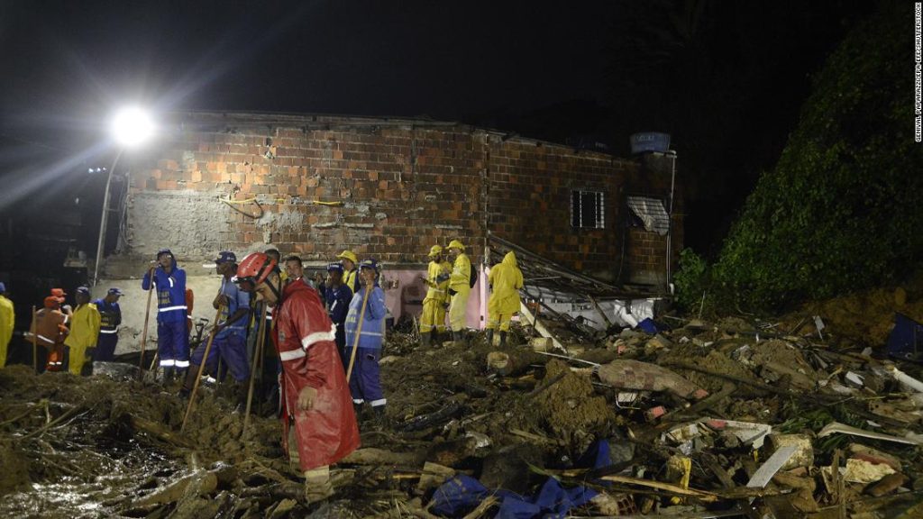 Chuva forte mata 56 pessoas no nordeste do Brasil