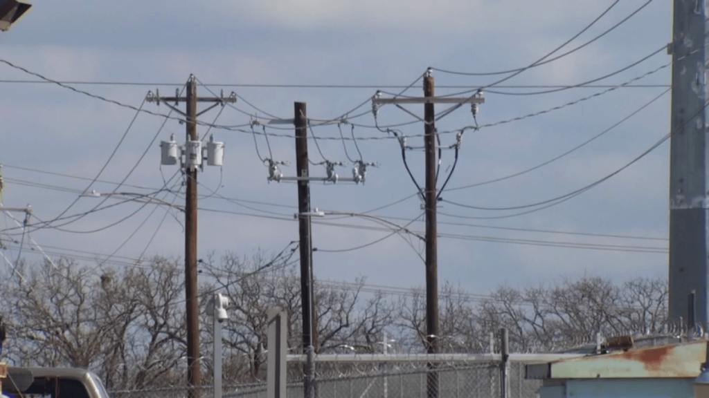 ERCOT diz aos texanos para conservar energia até as 20h, no fim de semana - NBC 5 Dallas-Fort Worth