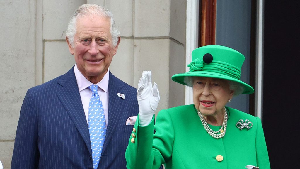 Líderes do Reino Unido dizem ao príncipe Charles para parar de interferir na política em meio a reação à imigração: relatório