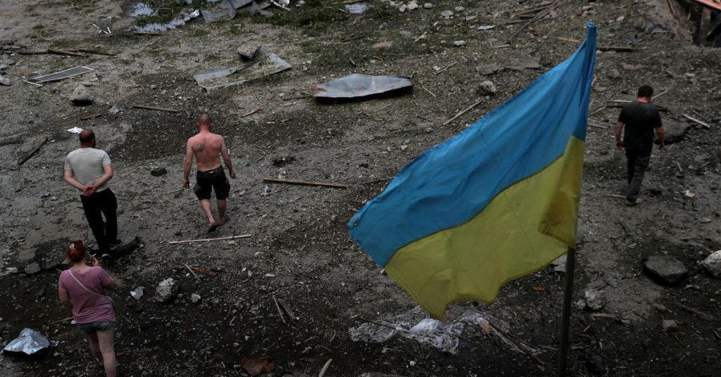 Ucrânia diz que forças russas estão tentando cortar acesso a Severodonetsk
