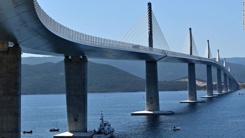 A nova ponte da Croácia redesenha o mapa da costa do Adriático