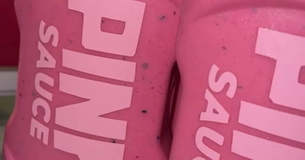 Ninguém sabe o que está no Pink Sauce, o mais recente produto viral do TikTok