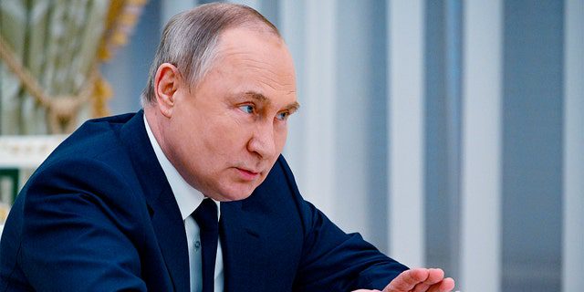 Sanchez convidou o presidente russo, Vladimir Putin, para "o agressor."