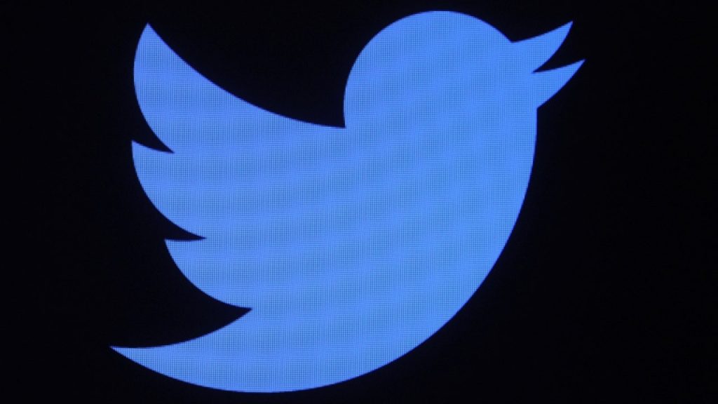 Twitter diz que funcionários podem receber apenas metade de seu bônus anual: relatório