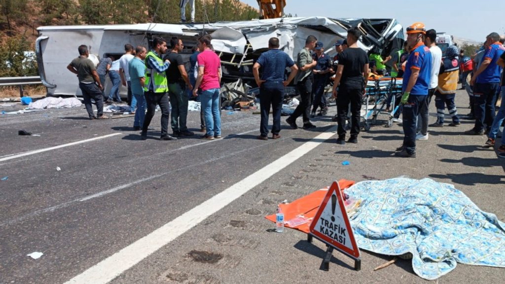 Turquia: Pelo menos 35 pessoas morreram em acidentes separados em locais de acidentes |  Notícia