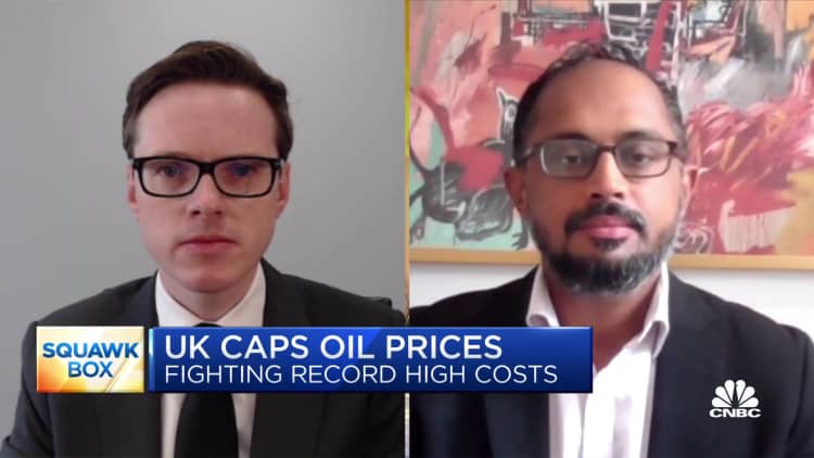 Os contribuintes do Reino Unido terão que financiar um novo teto de preço do petróleo, diz Jonathan Bailey, da Neuberger Berman