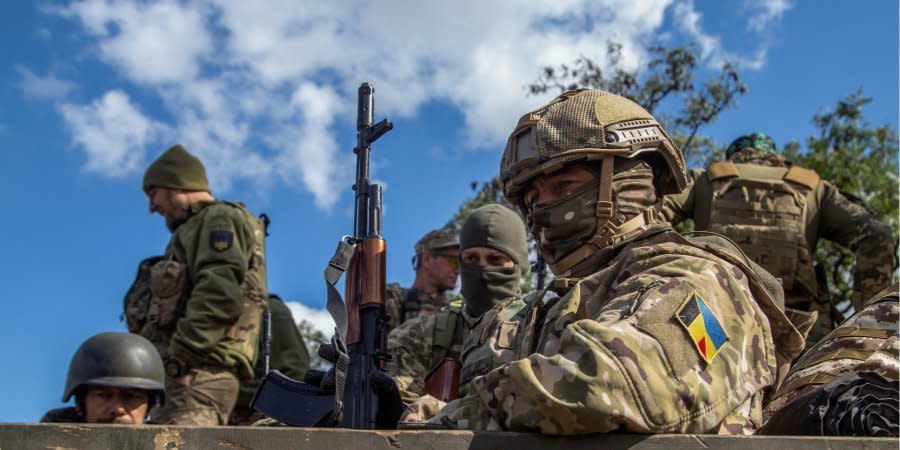 Exército ucraniano avança para Lyman, novos russos vão para a linha de frente, diz ISW