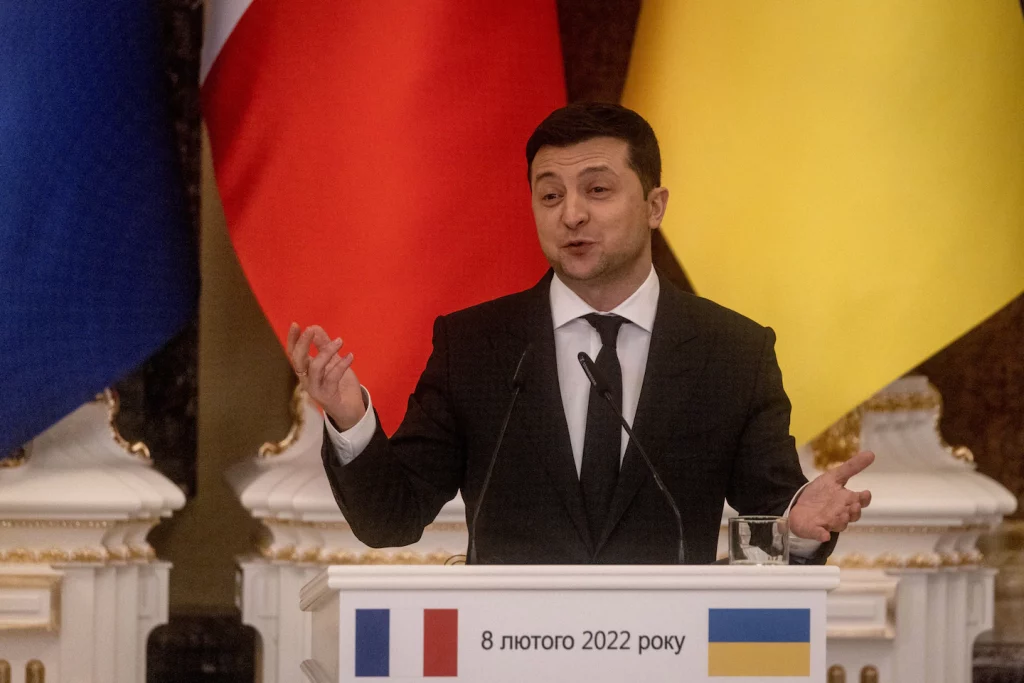Zelensky empurra pedido "acelerado" para adesão da Ucrânia à OTAN
