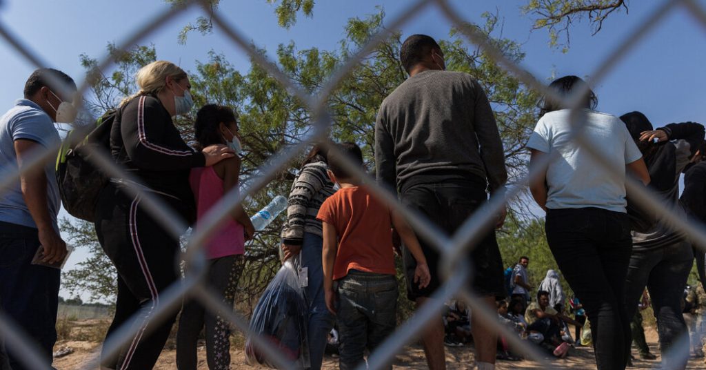 Governo de Biden oferece caminho legal para milhares de imigrantes venezuelanos nos Estados Unidos