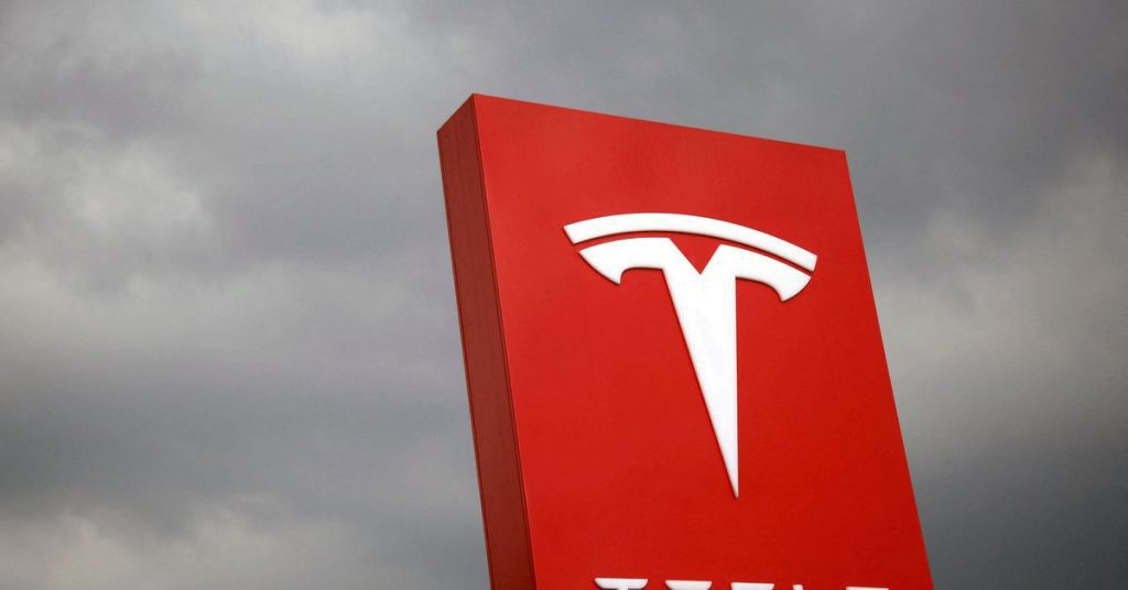 Tesla EVs classificados entre os piores em uma pesquisa anual de confiabilidade pela Consumer Reports