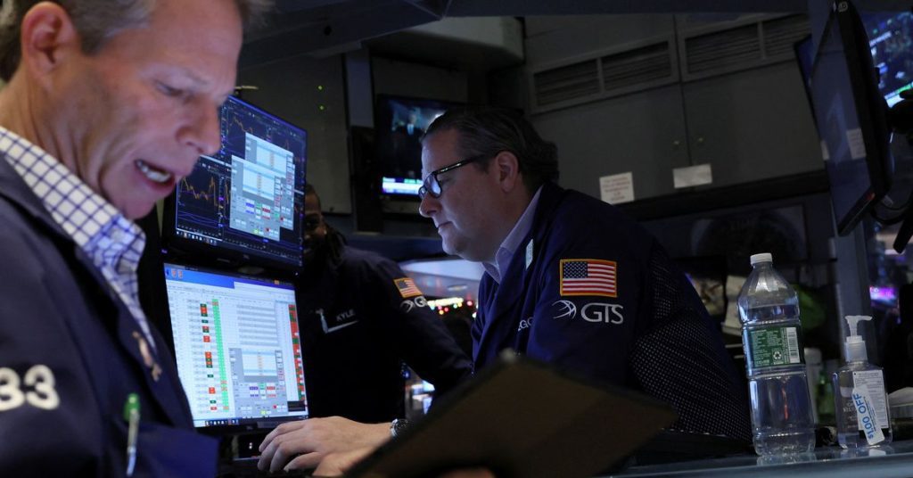 Wall Street fechou em baixa com os investidores digerindo os dados econômicos