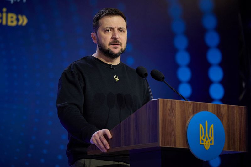 Conversas de Zelensky com outros líderes indicam turbulência diplomática sobre a Ucrânia